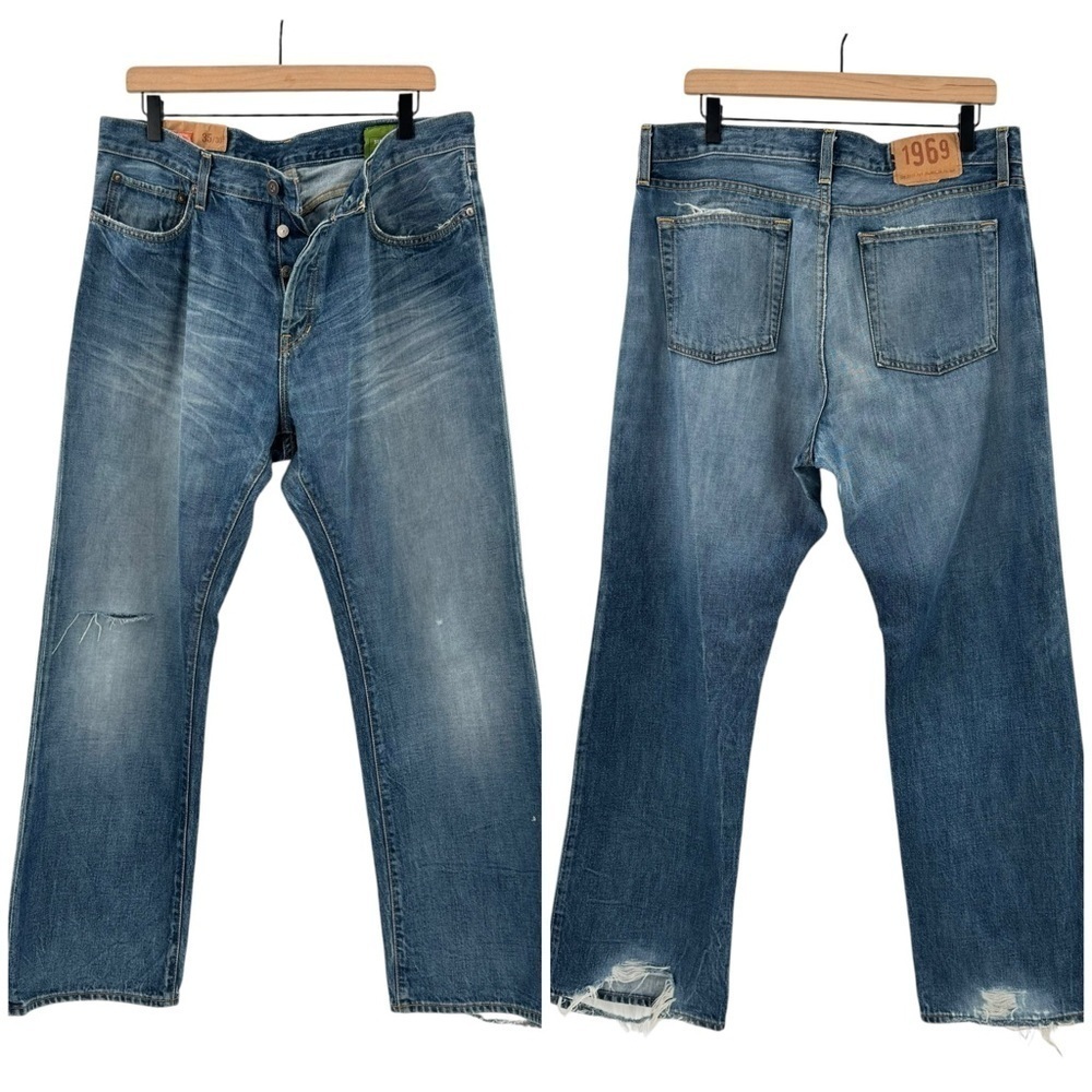 Vintage GAP Jeans Regular Fit Straight Leg Button Fly Distressed 100% Cotton 34"